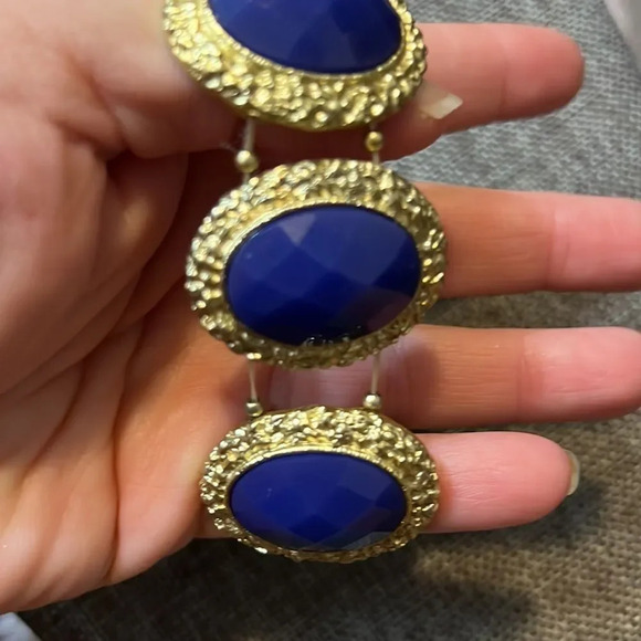 Faux Gold and Blue Beaded Bracelet - Picture 4 of 6